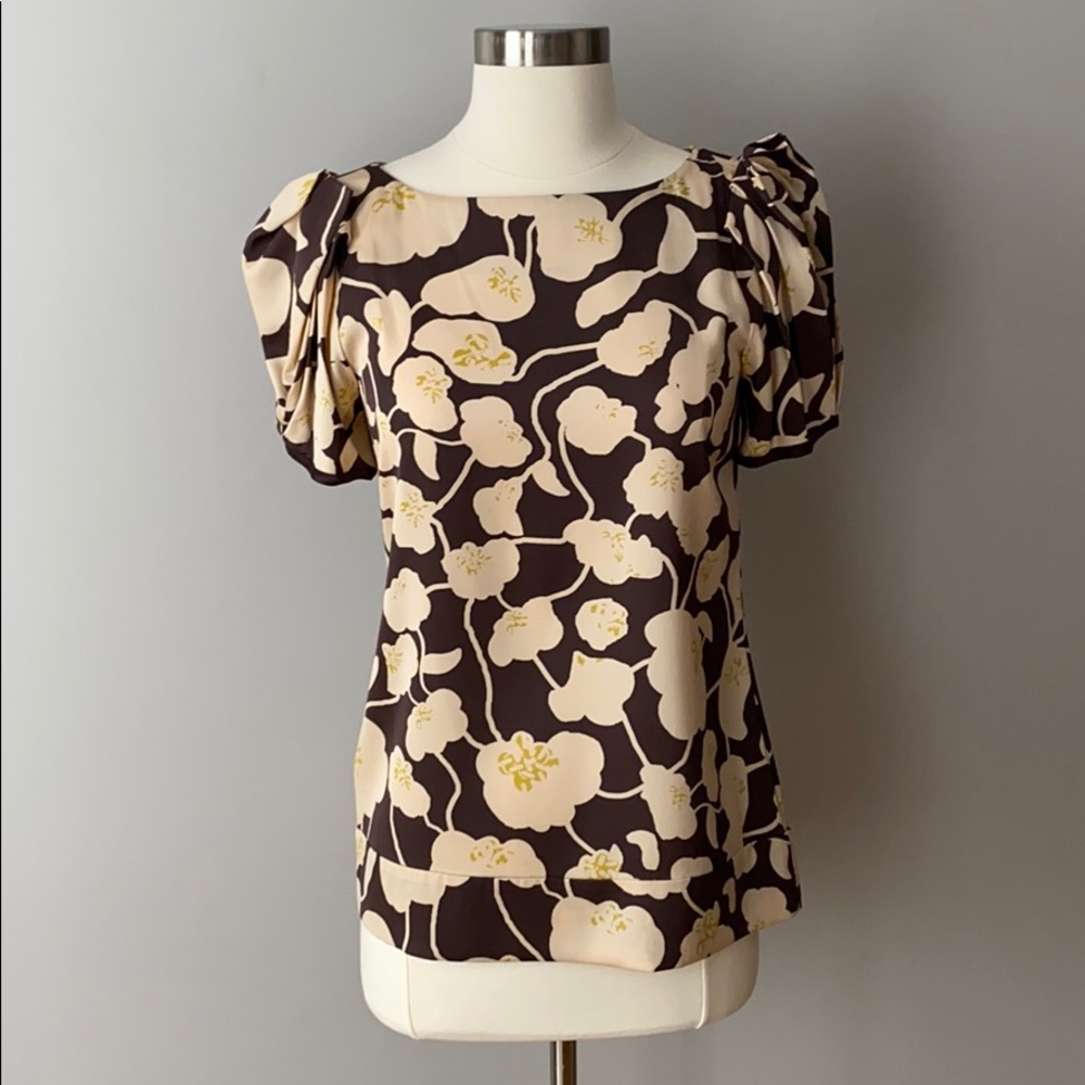 Beautiful silk DVF blouse